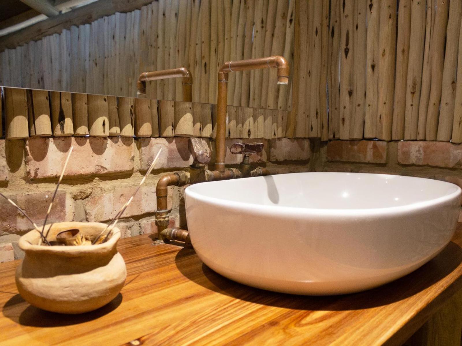 Ndhovu Safari Lodge Mahango Bagian luar foto